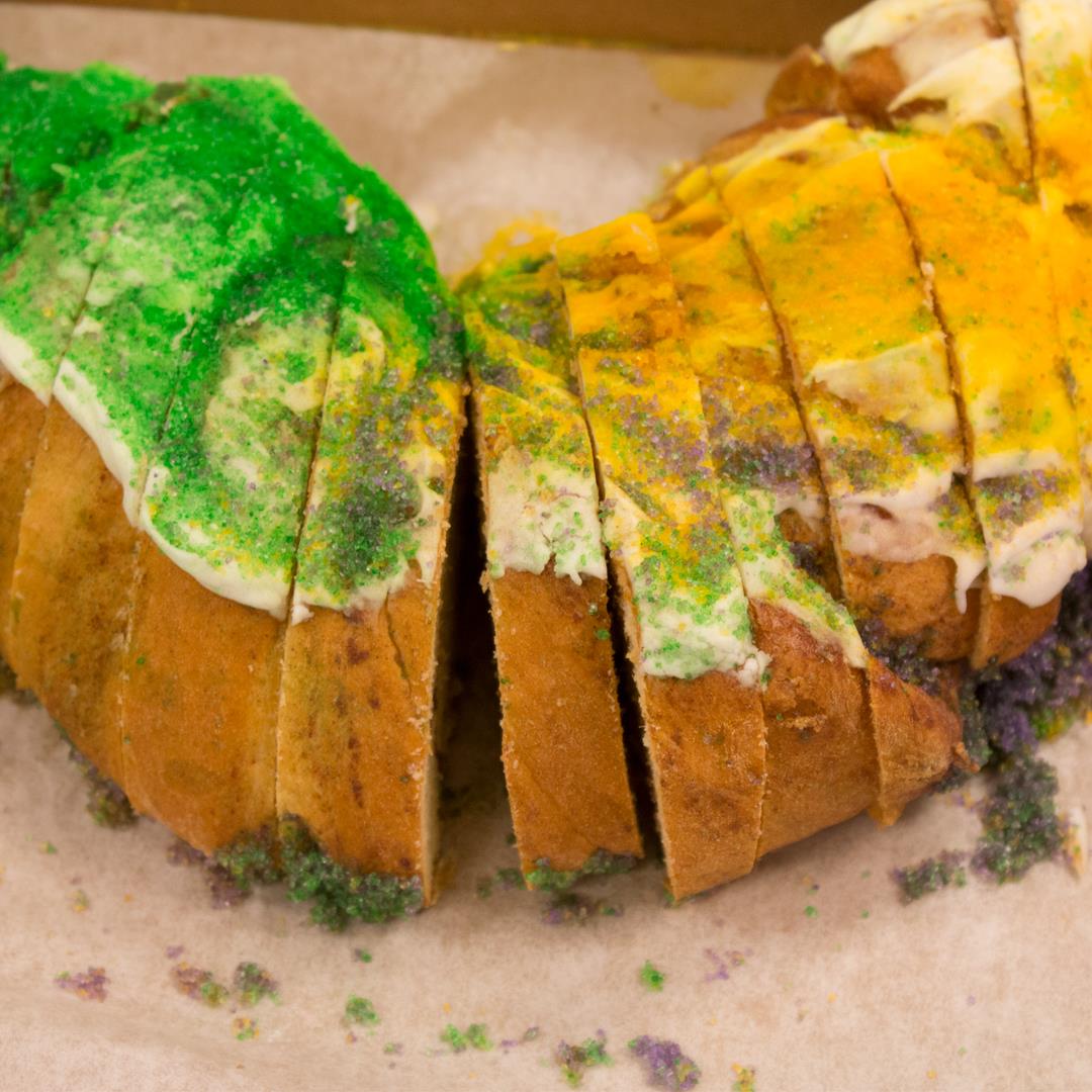 Mardi Gras world free king cake slice with tour