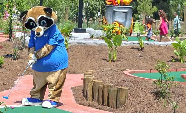 Play a Round at City Putt
