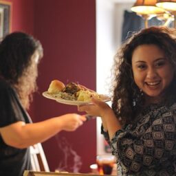 Make Dinner – and Memories – this Thanksgiving